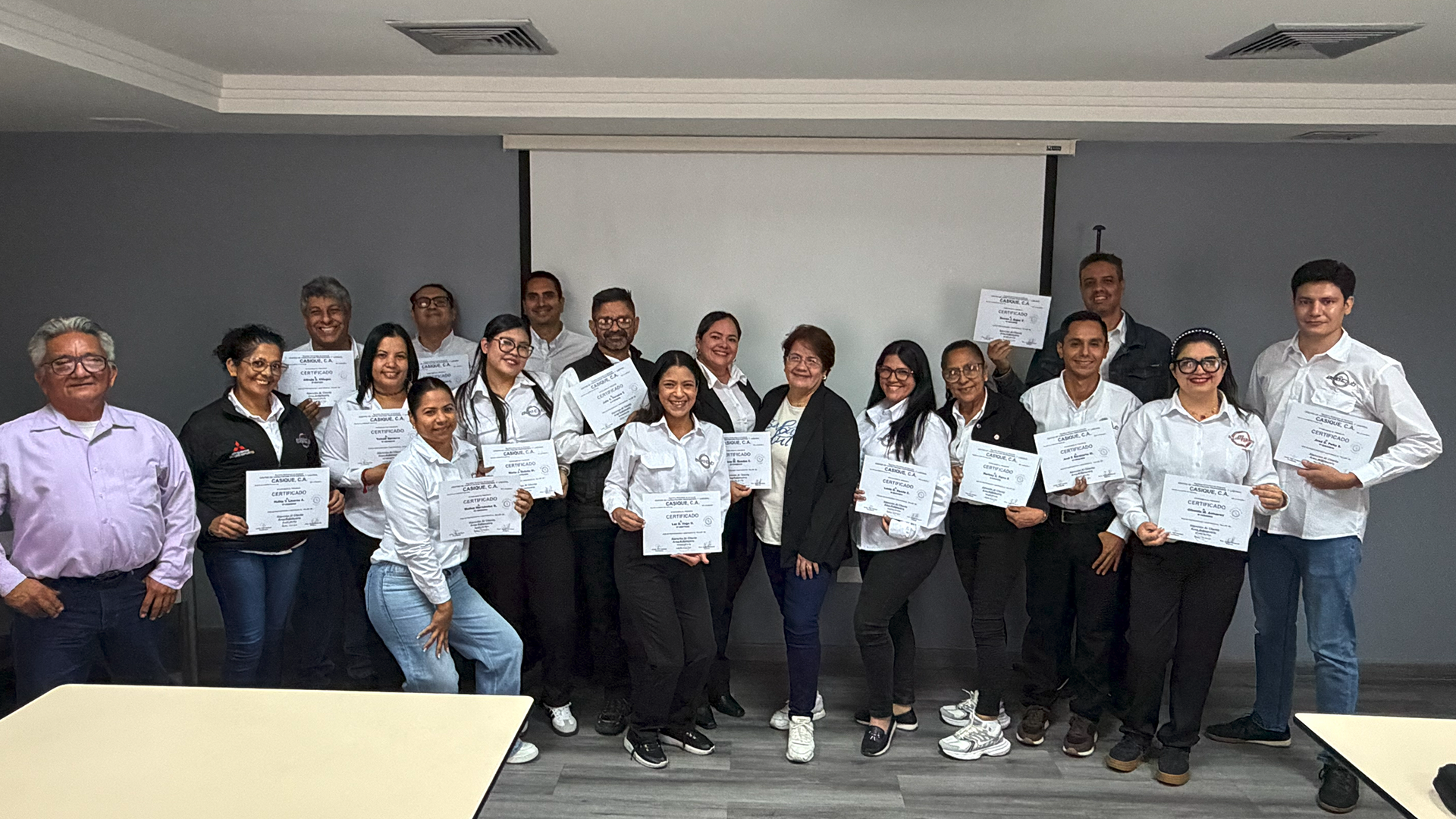AutoClub MM potencia la excelencia de su equipo con taller especializado en "Atención al Cliente: Área Automotriz"